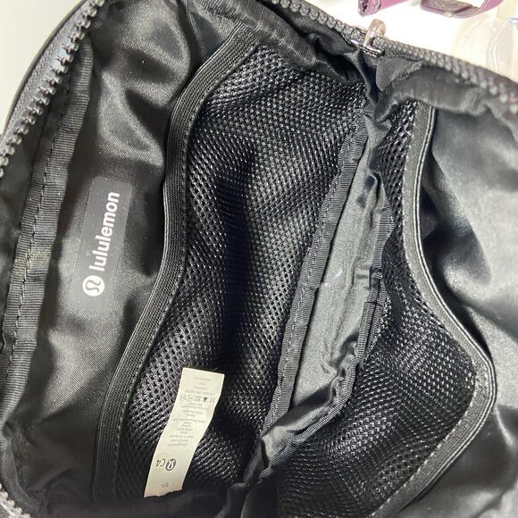 Lululemon Black Nylon Belt Bag - Picture 7 of 9